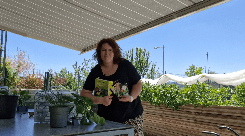 Moi avec le livre de Palme